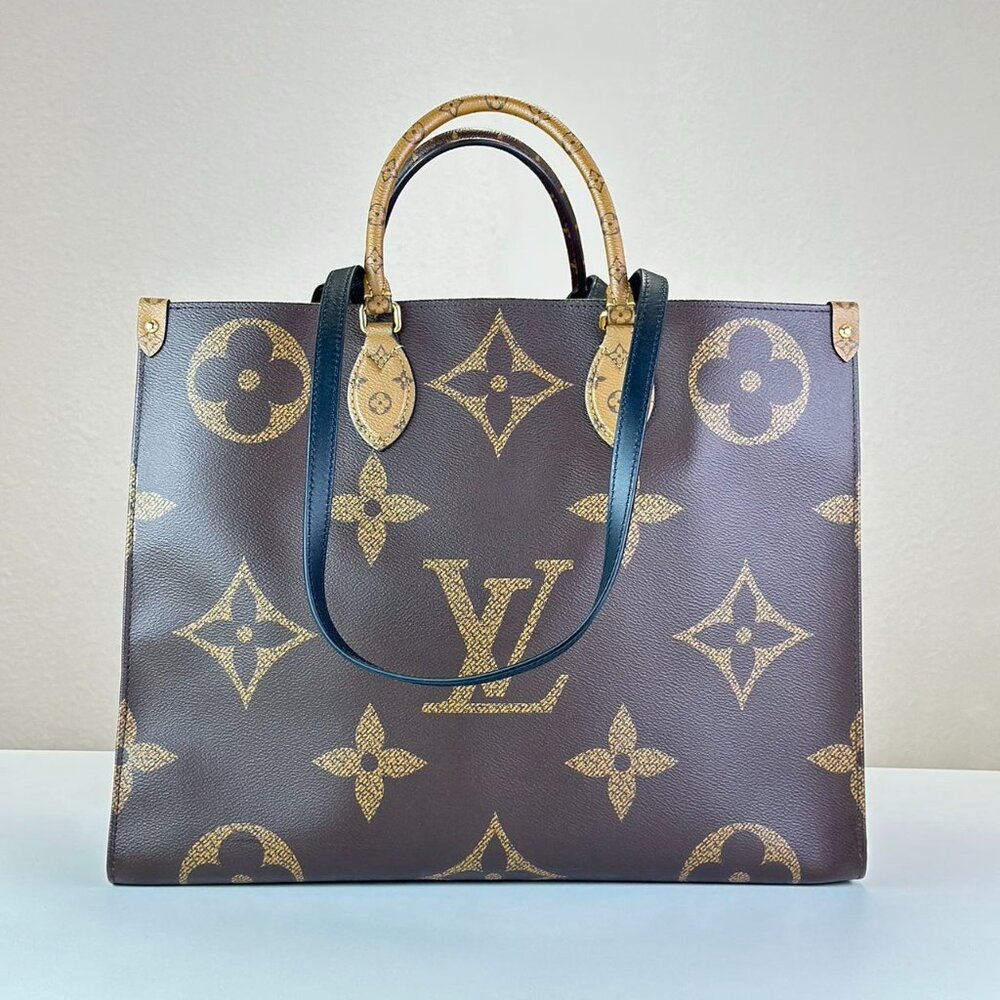 Louis Vuitton Monogram Canvas On The Go GM Shoulder Bag